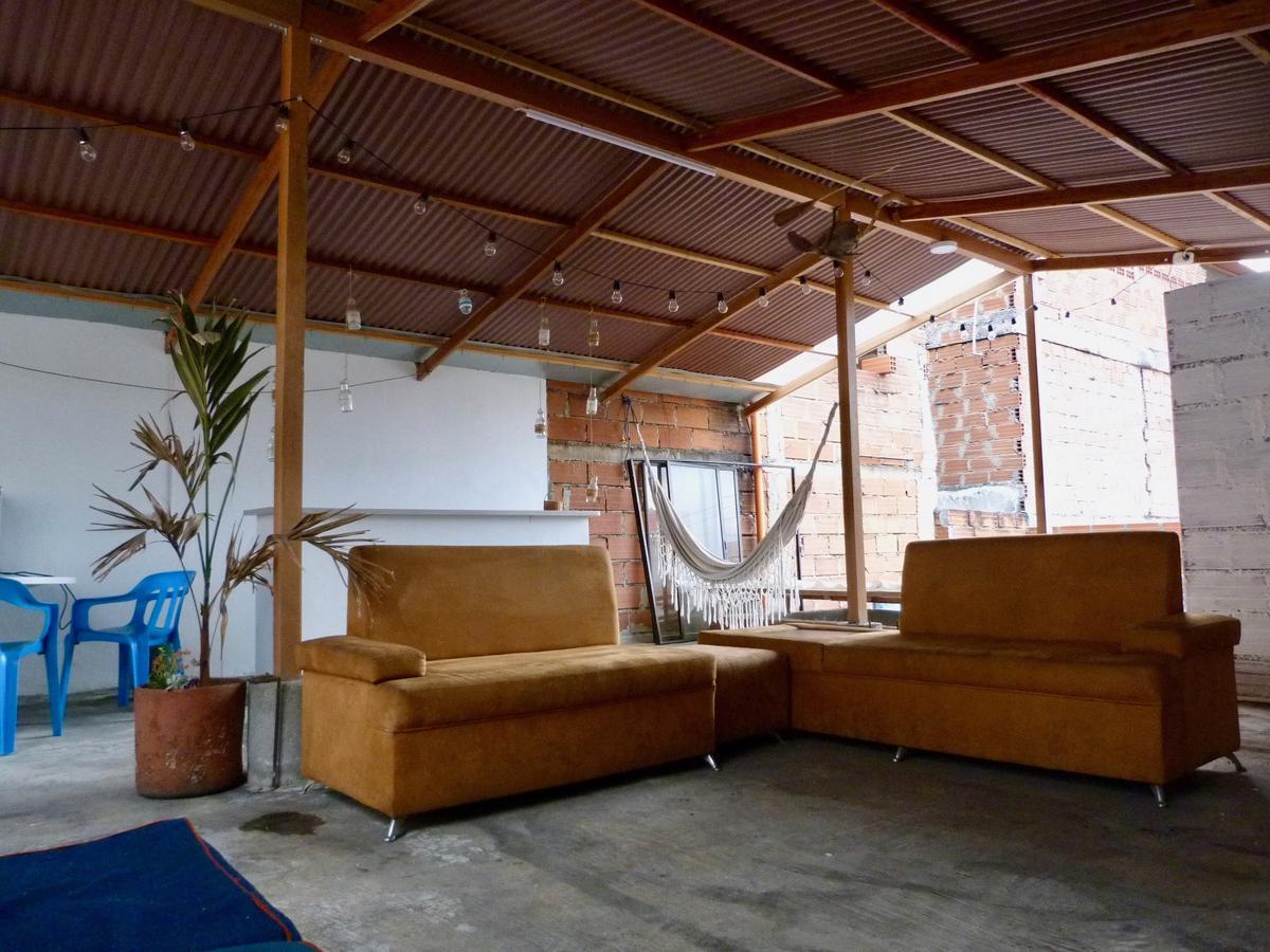 El Descanso Donde Sara Hostel Medellin Luaran gambar