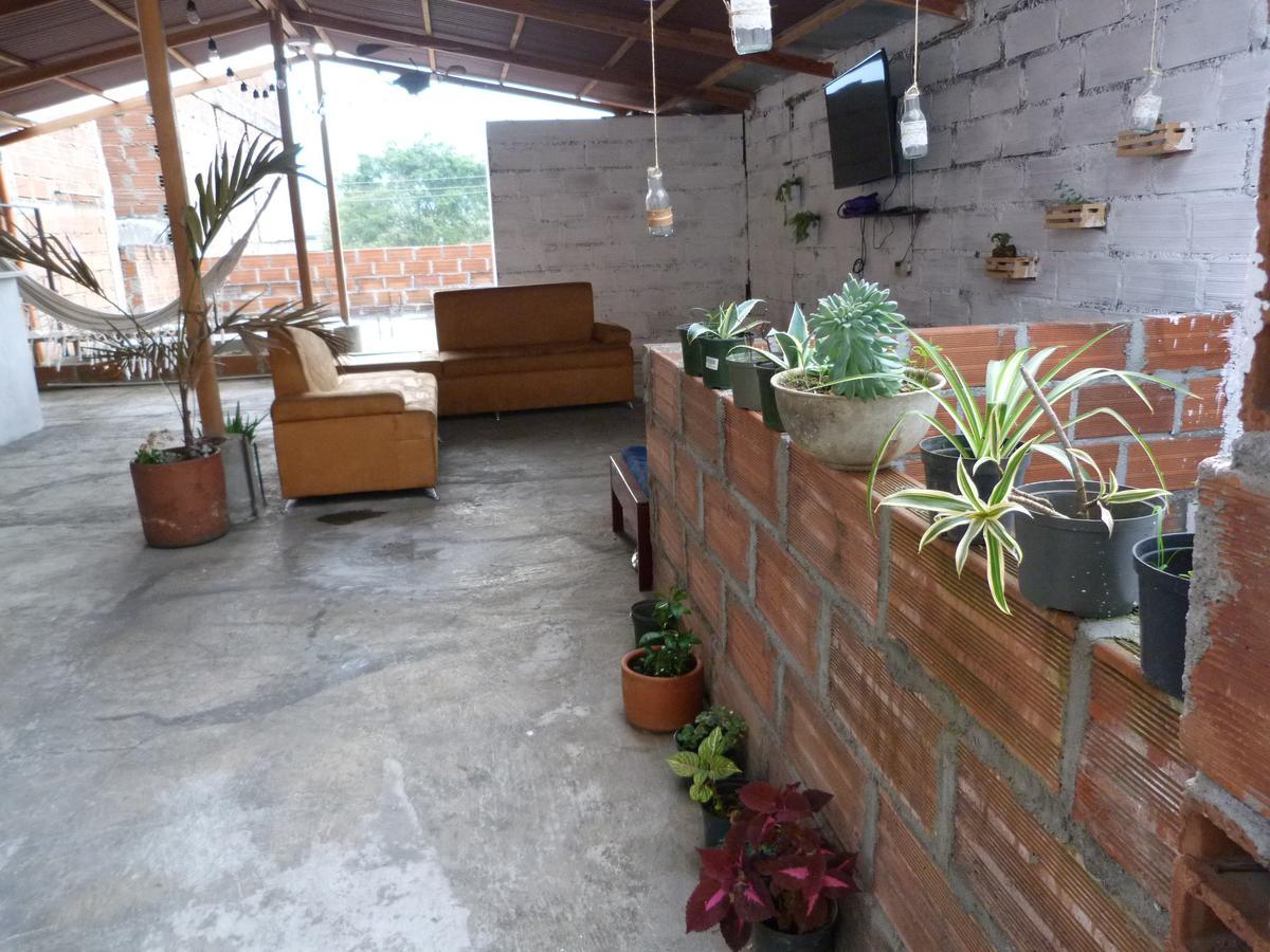 El Descanso Donde Sara Hostel Medellin Luaran gambar